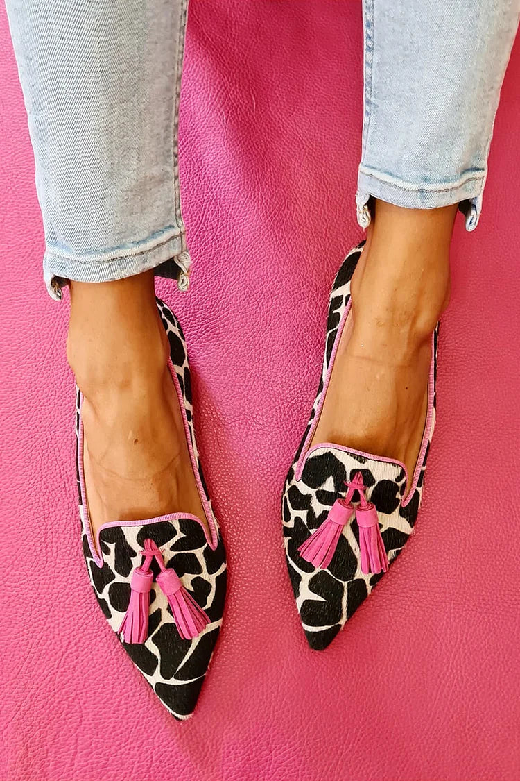 VALERIA | Elegant loafers with pointed toe and decorative tassel details