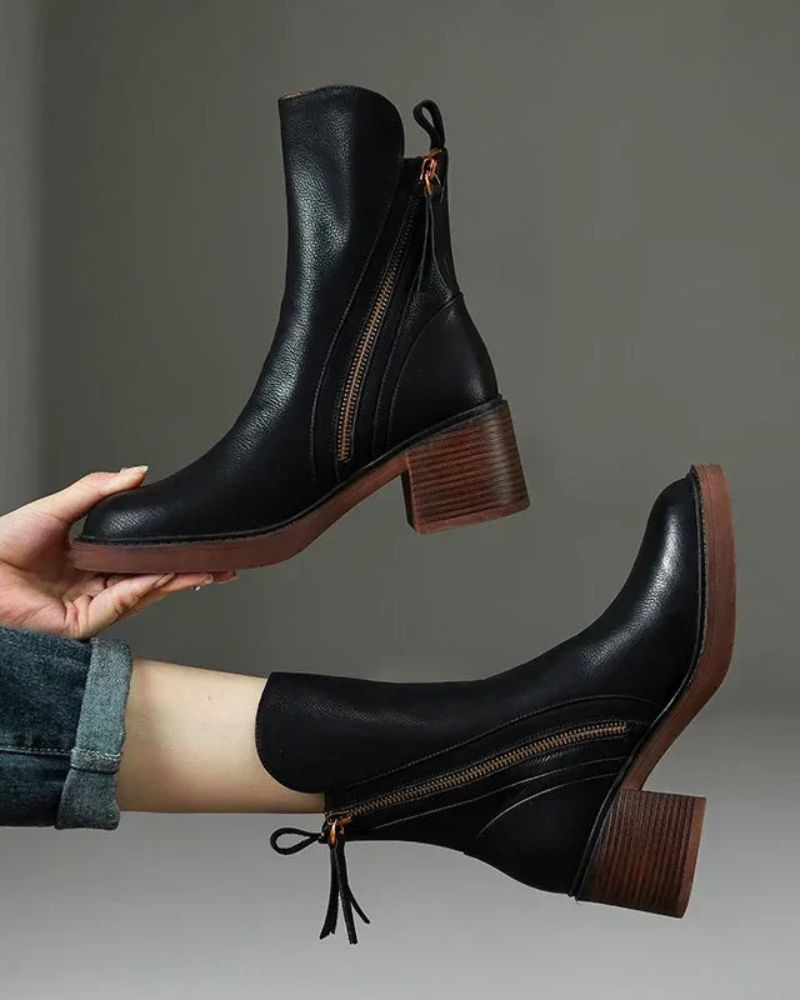 Valorine™ | Black Leather Ankle Boots with Comfortable Heel, Elegant and Timeless